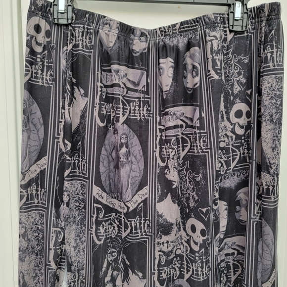 ROMWE Plus Our Corpse Bride Graphic All Over Print Split Thigh Skirt Size 1X - Picture 3 of 12